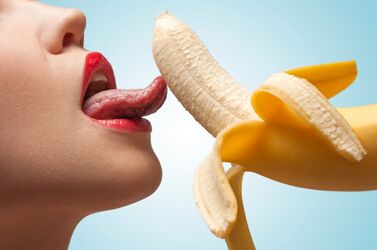 banana blowjob. Photo #4