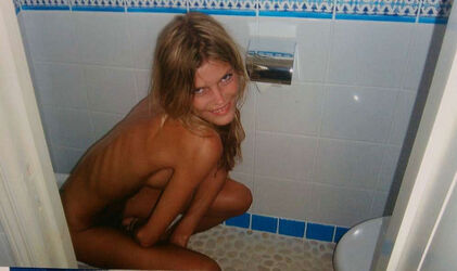 may anderson nude. Photo #1